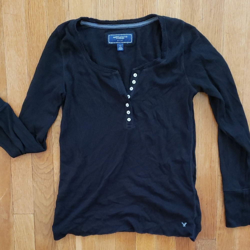 American Eagle Outfitters Black Long Sleeve Tee